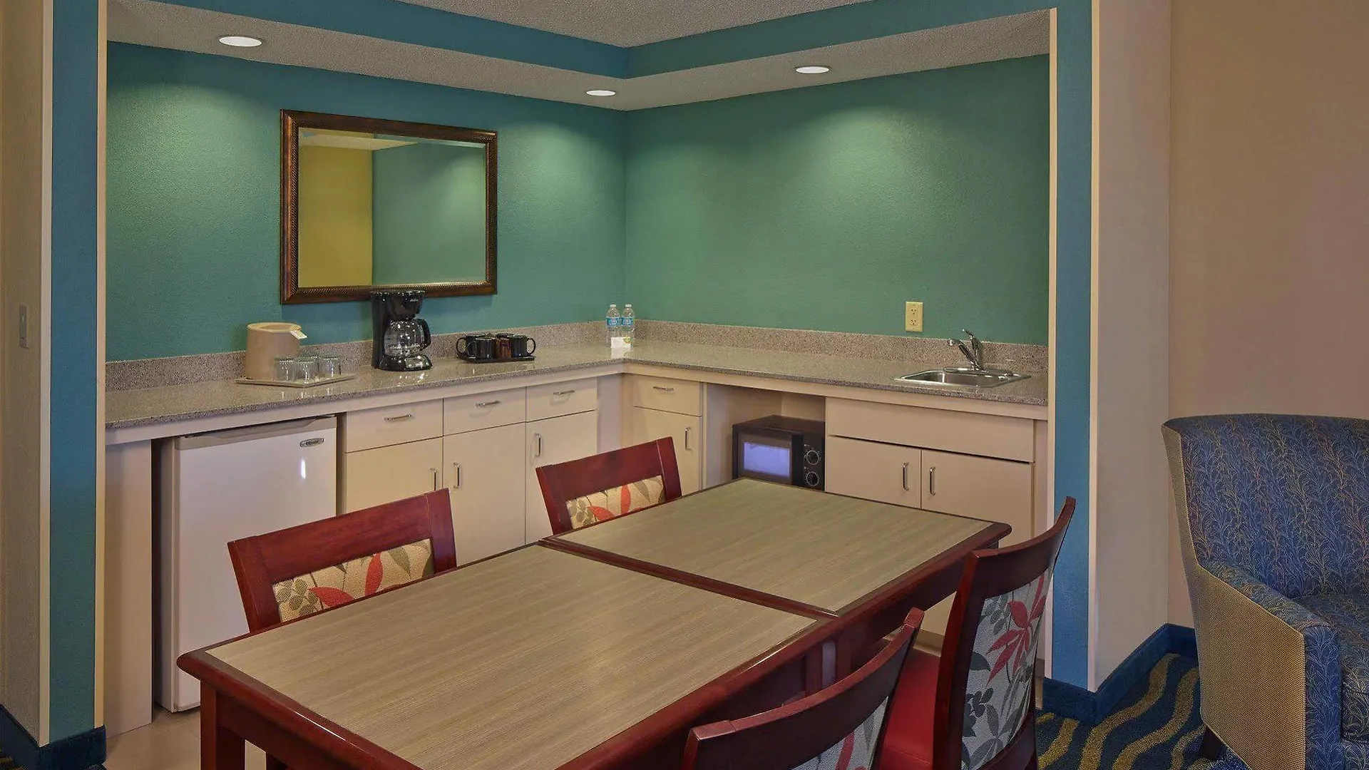 Hotel Courtyard By Marriott Key West Waterfront
